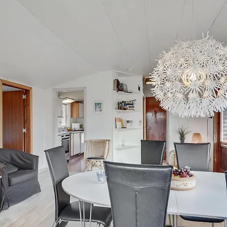 Herly - 50m From The Sea By Interhome Hals